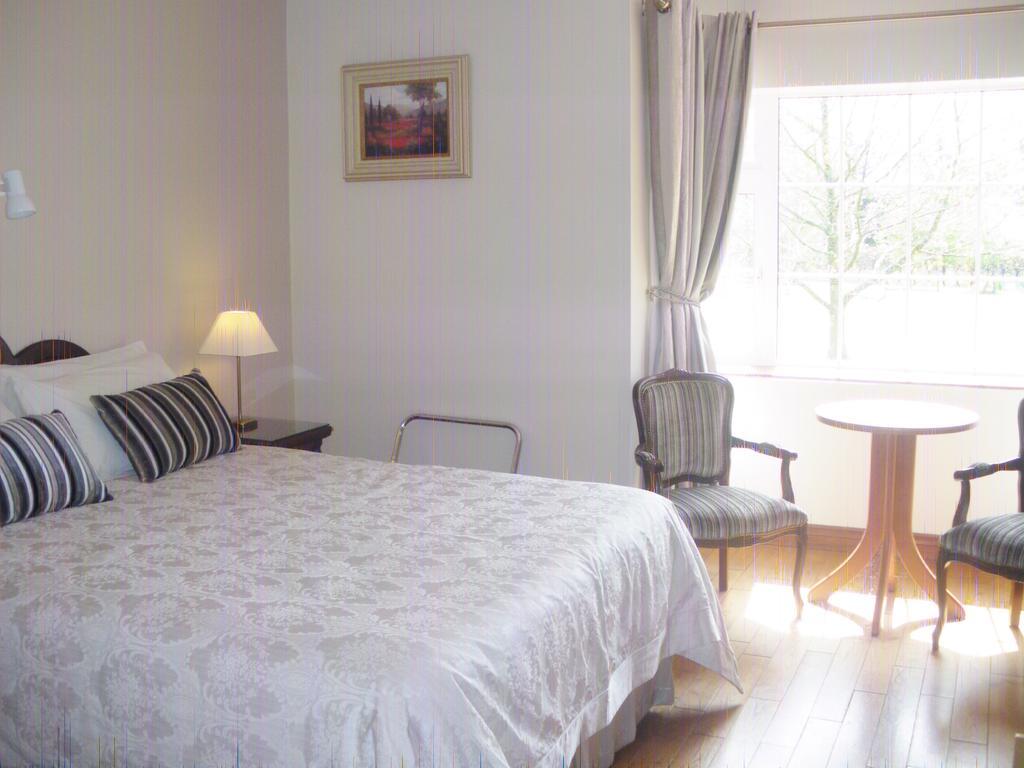 Redwood Bed & Breakfast Killarney Room photo