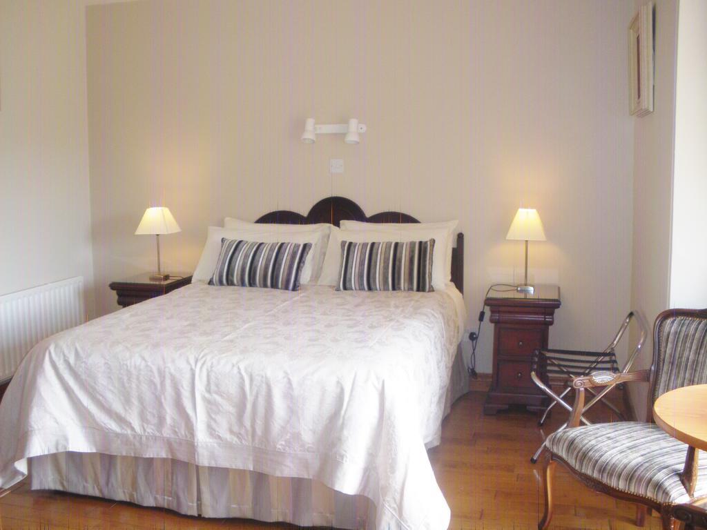 Redwood Bed & Breakfast Killarney Room photo